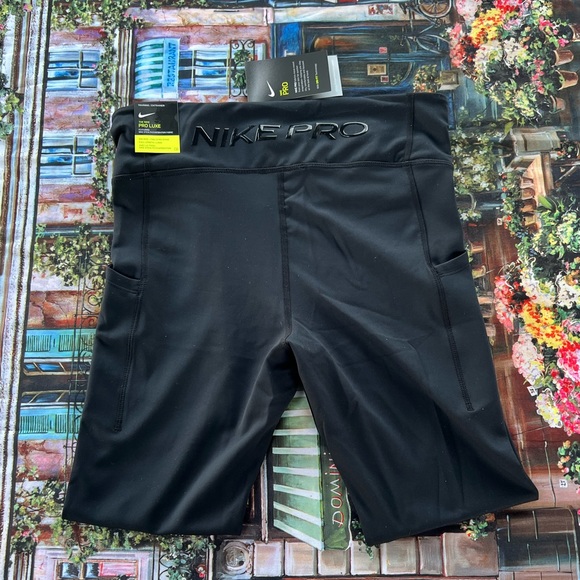 SOLD!!! NIKE WOMEN | PRO LUX STEALTH | TRAINING TIGHTS | BLACK - Picture 7 of 7